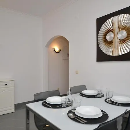 아파트 Navegador Park View 5 Pers *